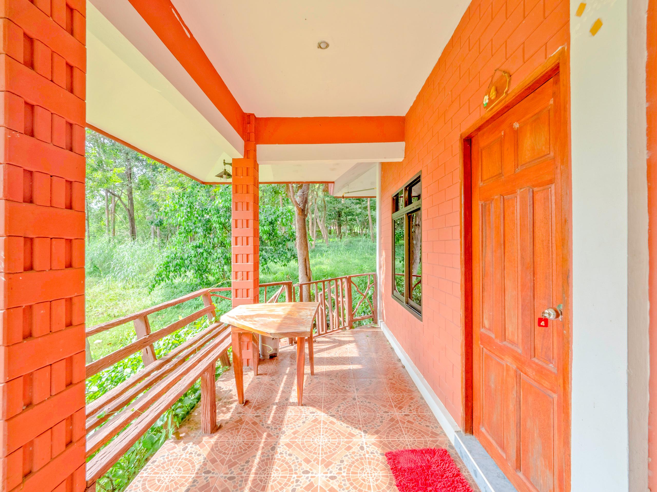 Oyo 1149 Best Resort Tha Mai Exterior photo