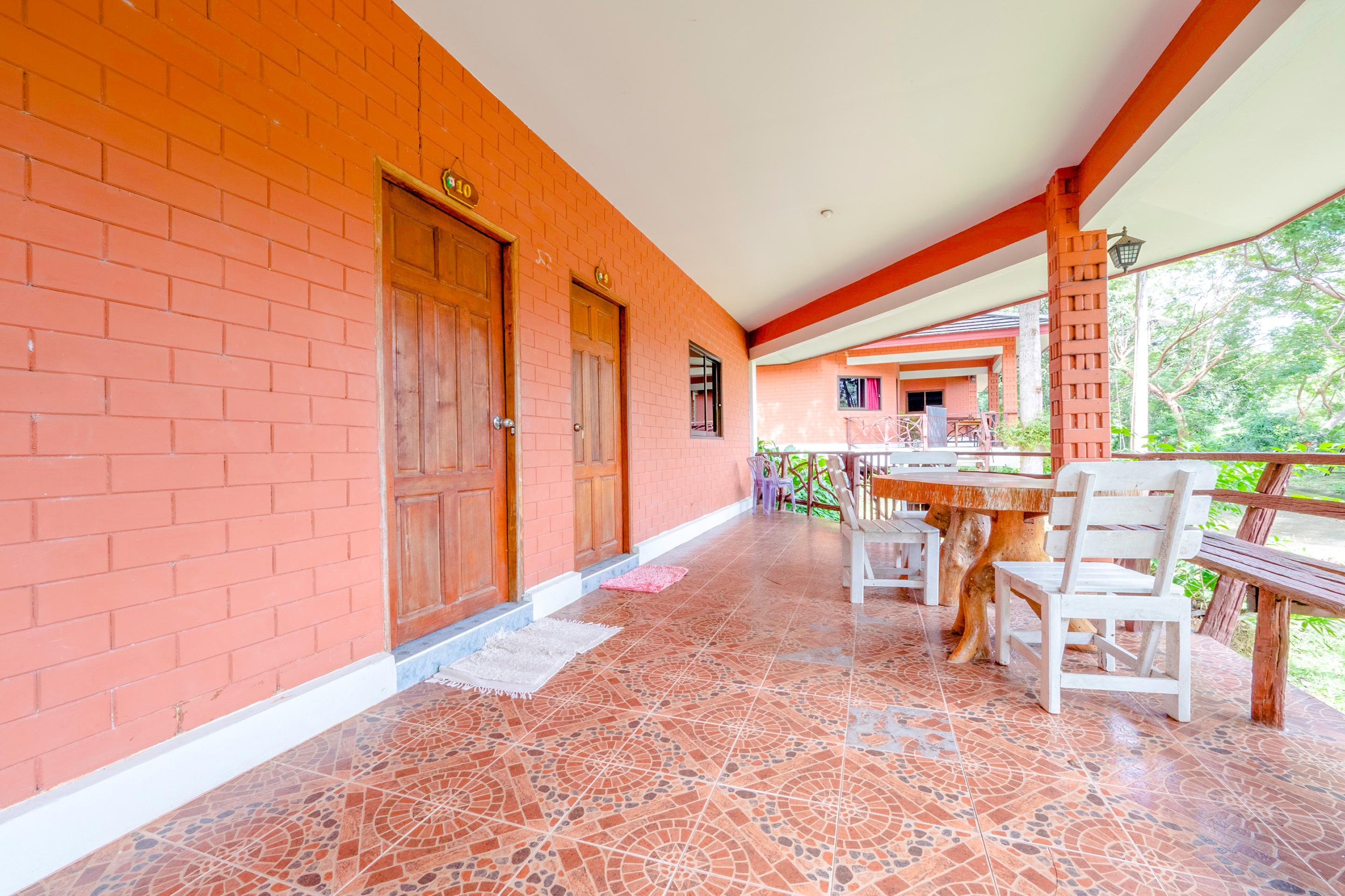Oyo 1149 Best Resort Tha Mai Exterior photo