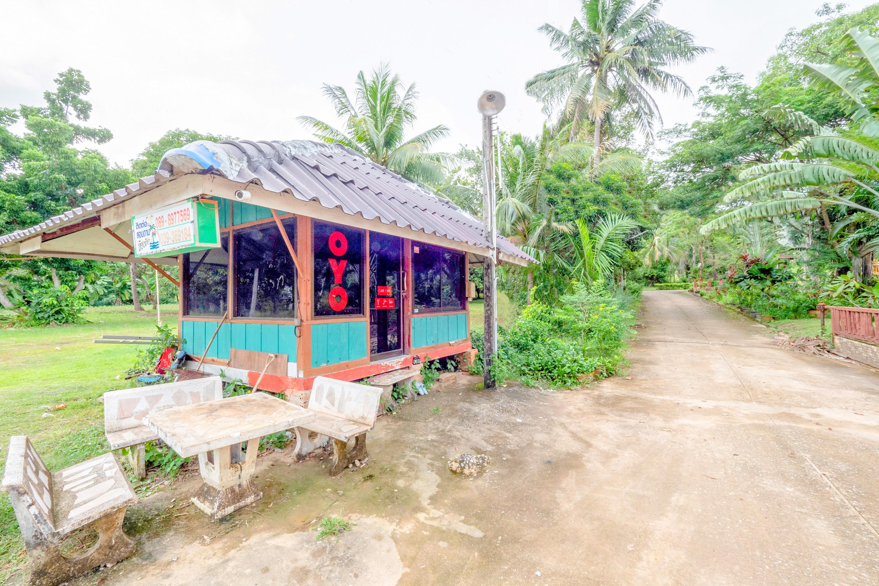 Oyo 1149 Best Resort Tha Mai Exterior photo